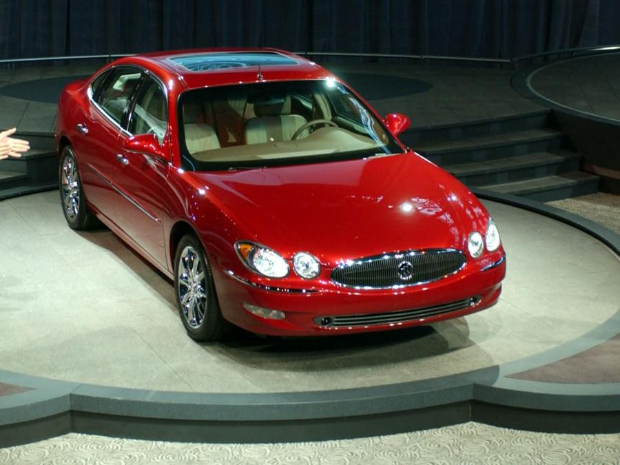  Buick LaCrosse CXS 2005 года  (фото 10 из 45)